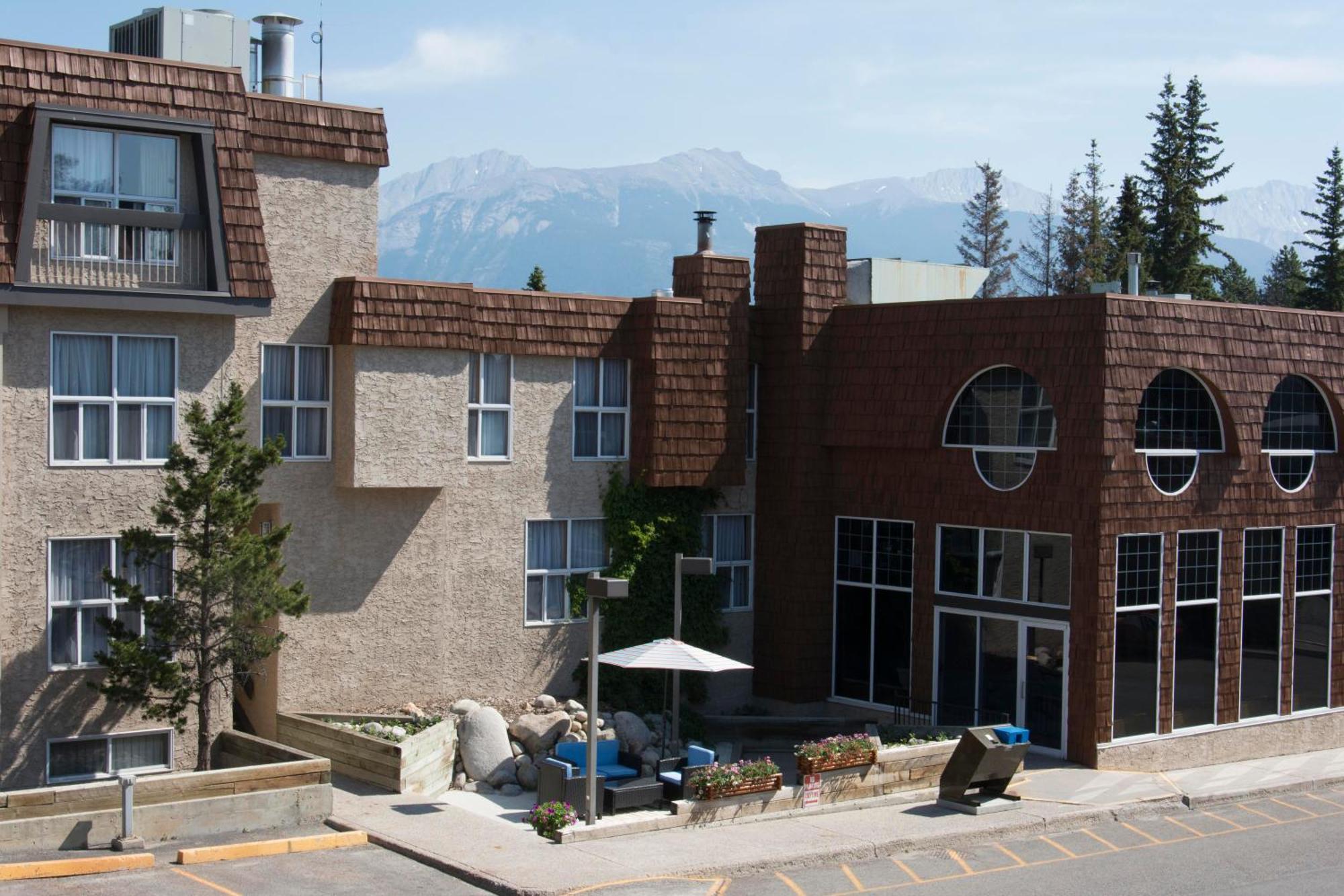 Tonquin Inn Jasper Kültér fotó